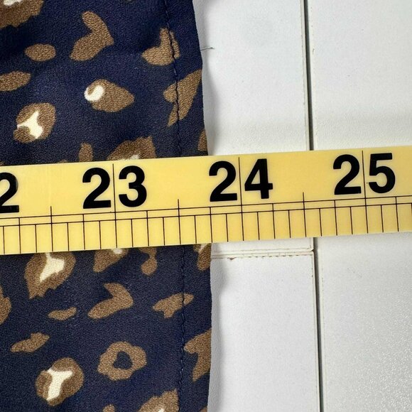 West Kei Leopard Print Tie Front Blouse – Size Medium - Picture 7 of 7
